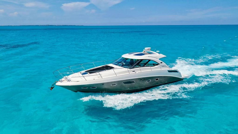 luxury yachts cancun