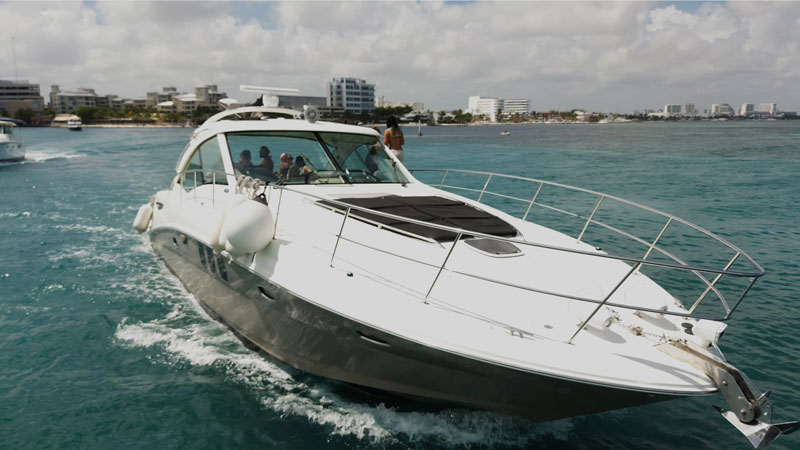 luxur yacht cancun